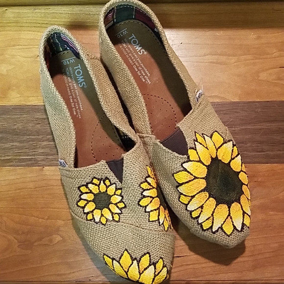 toms sunflower shoes